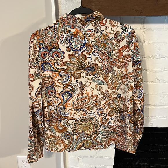 Button Up - Picture 2 of 3